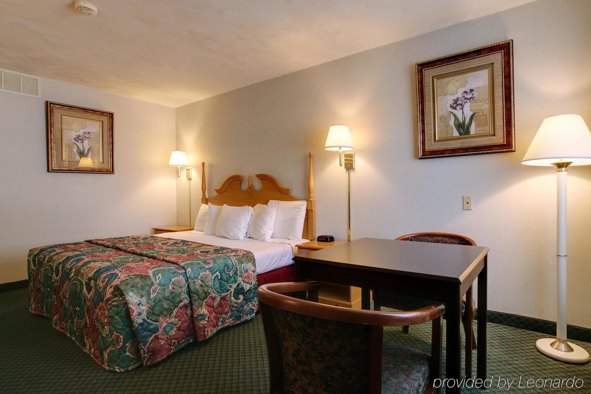 Americas Best Value Inn Uvalde Pokoj fotografie