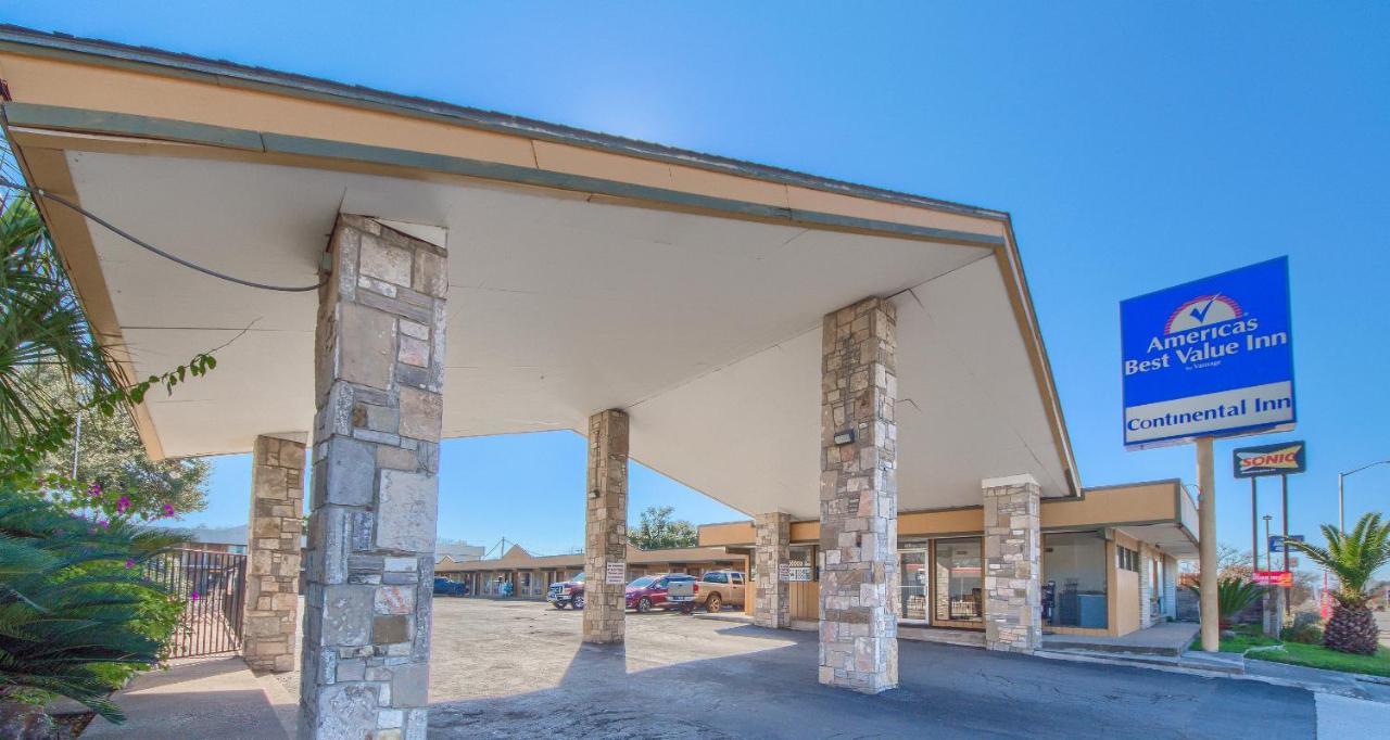 Americas Best Value Inn Uvalde Exteriér fotografie